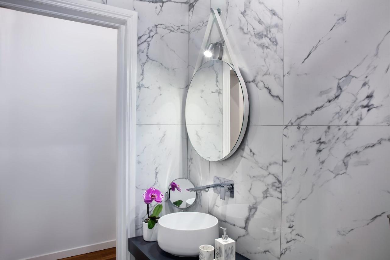 Fellini Design Suites Рим Экстерьер фото
