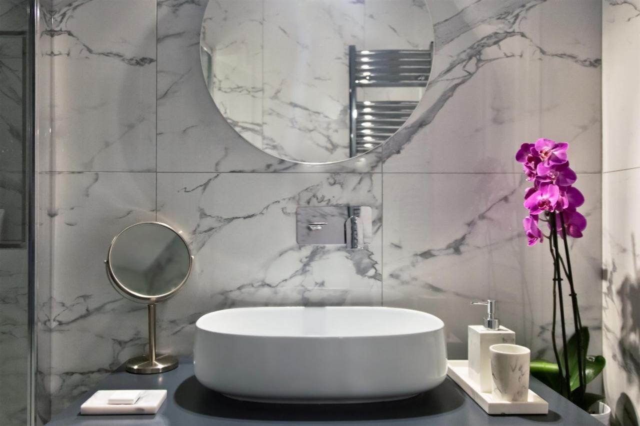 Fellini Design Suites Рим Экстерьер фото